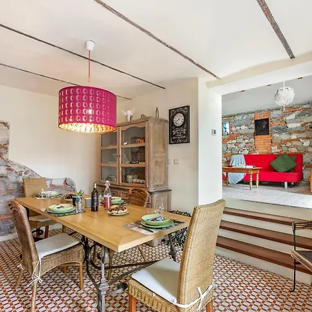 La Maison Du 50 Meters From - Happy アパート Monvalle
